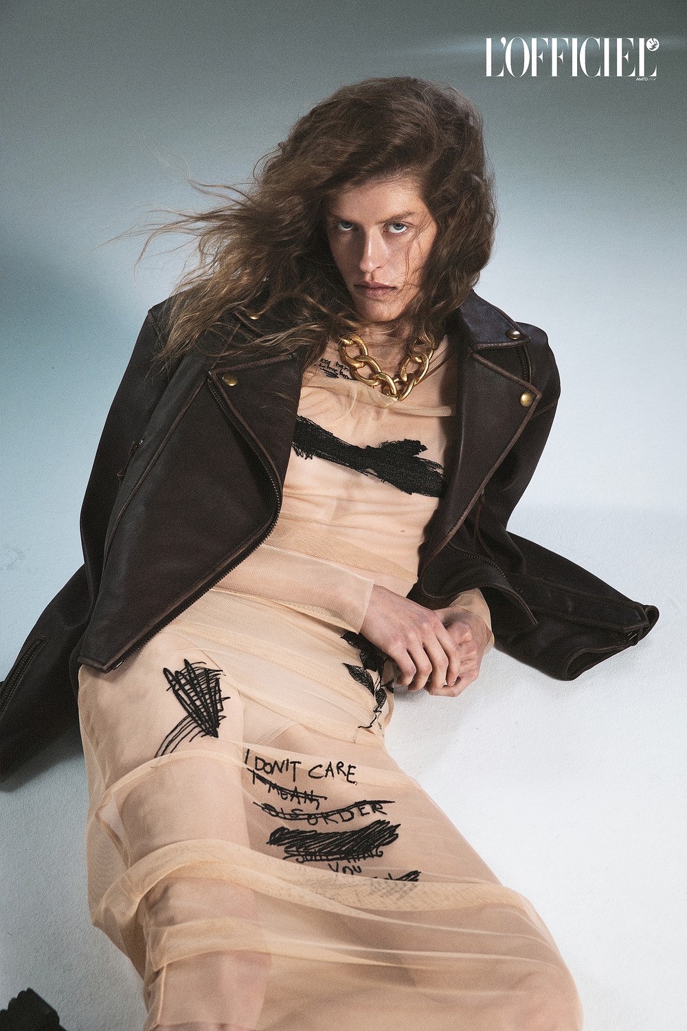 EDITORIAL Julia x L’Officiel Brasil