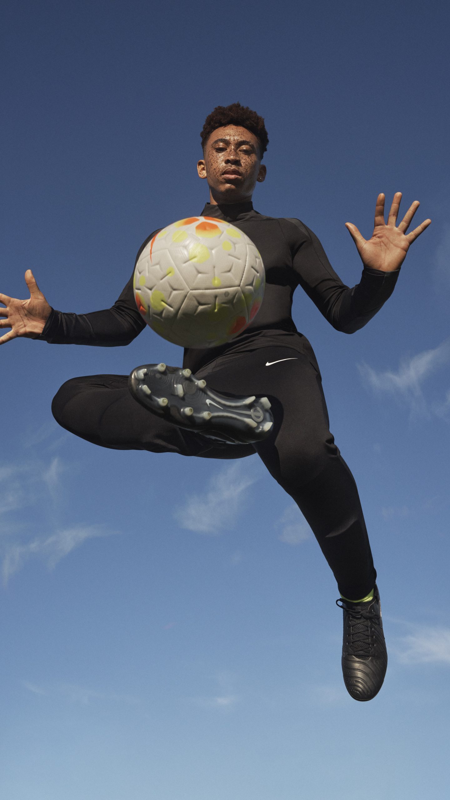 CAMPAIGN Aaron x NIKE