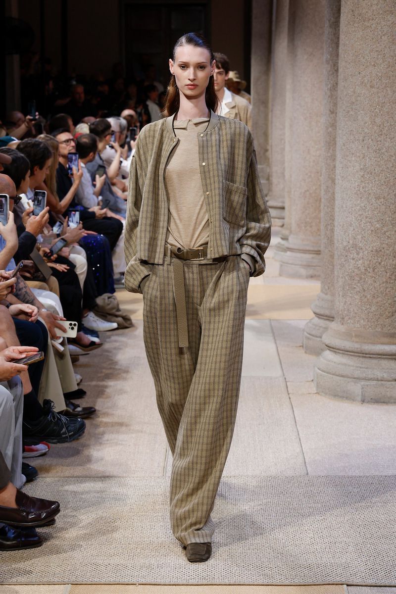 Yulia for Giorgio Armani SS27 Cruise