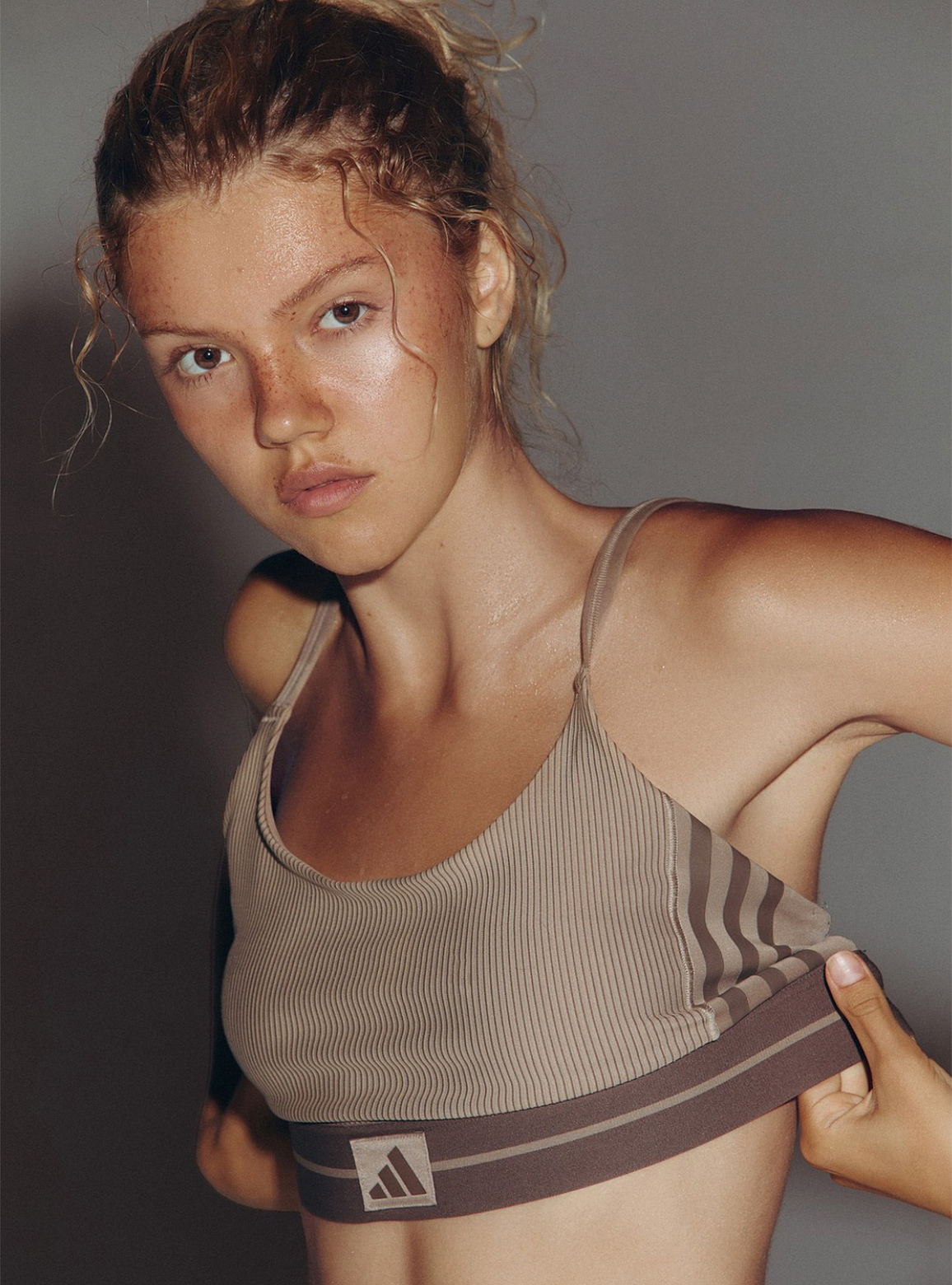 arina aksenova